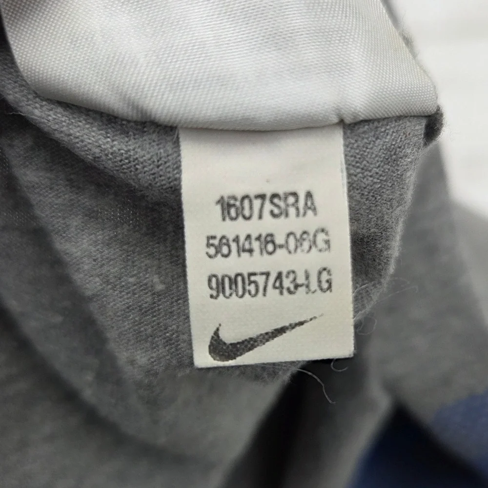 Nike The Nike Tee Graphic T-Shirt Athletic Cut Men Large Grey Blue 581418-06G